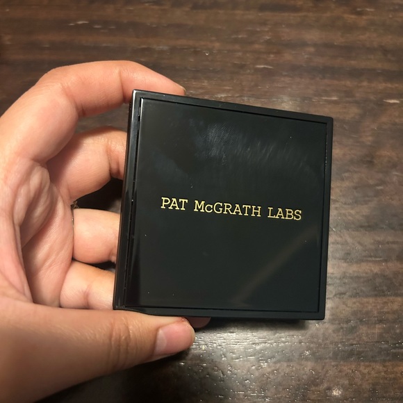 Pat McGrath Labs Divine Bronzer in Bronze Divinity (Terracotta Bronze) - Picture 4 of 10